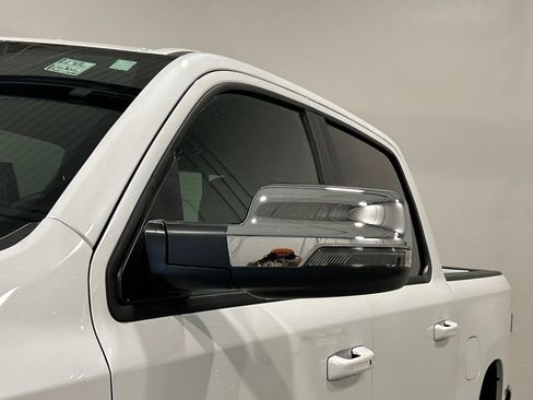 Used 2024 RAM 1500 Laramie image 13