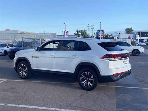 New 2026 Volkswagen Atlas Cross Sport SE image 4