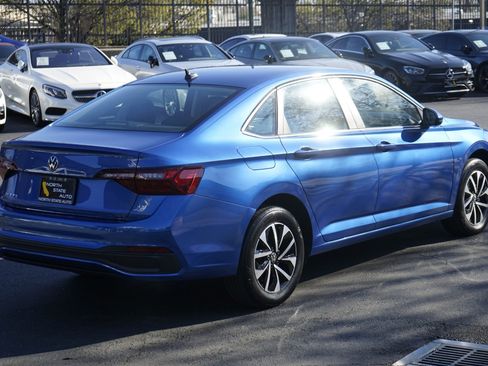 Used 2022 Volkswagen Jetta S image 7