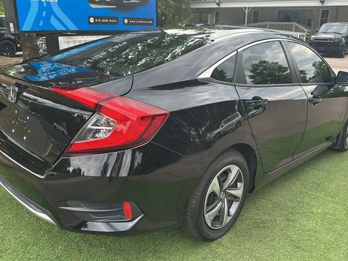 Used 2019 Honda Civic LX image 8