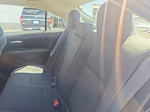 Used 2021 Toyota Corolla LE FWD image 13