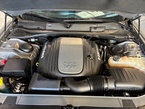 Used 2017 Dodge Challenger R/T image 16