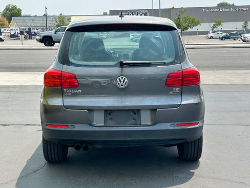 Used 2017 Volkswagen Tiguan S AWD/4WD image 5