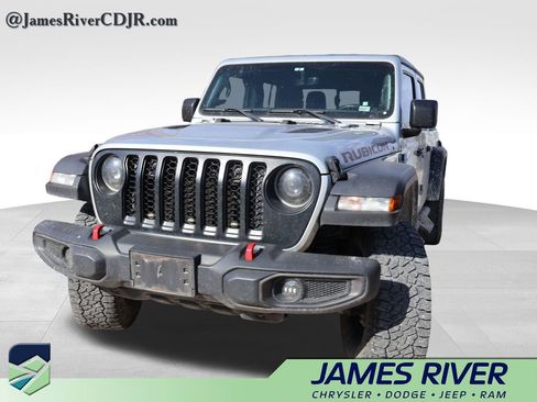 Used 2023 Jeep Gladiator Rubicon w/ Cold Weather Group image 2