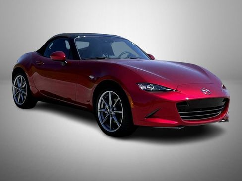 Certified 2022 MAZDA MX-5 Miata Grand Touring RWD image 3