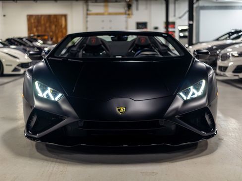 Used 2021 Lamborghini Huracan EVO RWD image 90