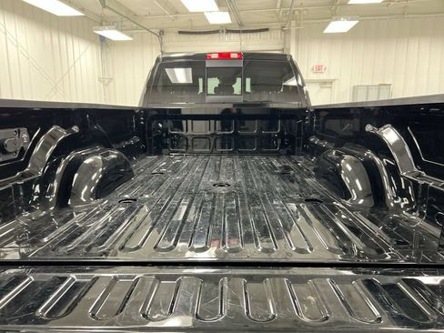 Used 2025 RAM 3500 Laramie AWD/4WD image 23