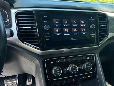 Used 2022 Volkswagen Atlas SEL Premium AWD/4WD image 38