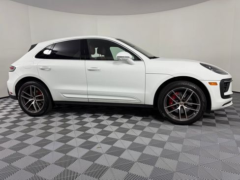 Used 2022 Porsche Macan S image 8
