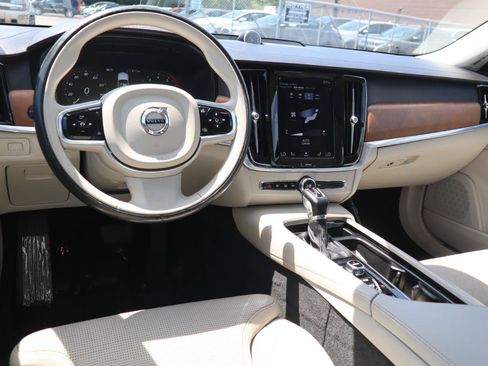 Used 2017 Volvo S90 T6 Inscription w/ Vision Package AWD/4WD image 16