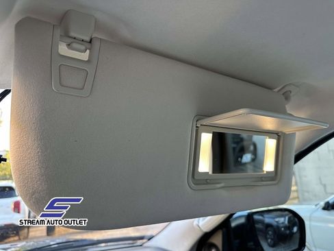 Used 2021 Lincoln Navigator Black Label w/ Cargo Convenience Package image 36