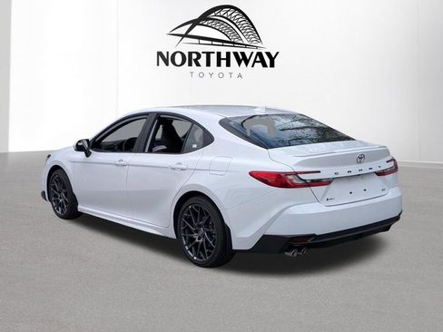 New 2026 Toyota Camry SE FWD image 5