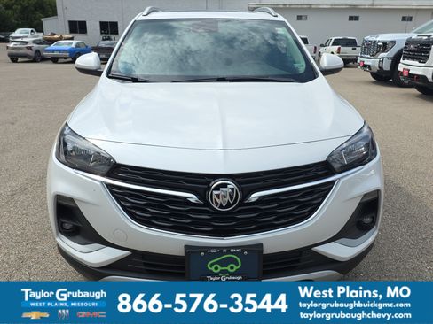 Used 2020 Buick Encore GX Select w/ Experience Buick Package FWD image 3