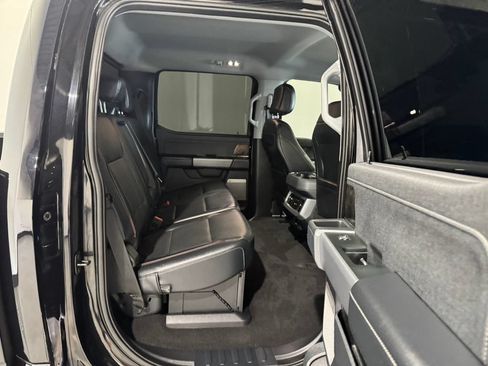 Used 2024 Ford F250 Lariat w/ Snow Plow Prep Package AWD/4WD image 25