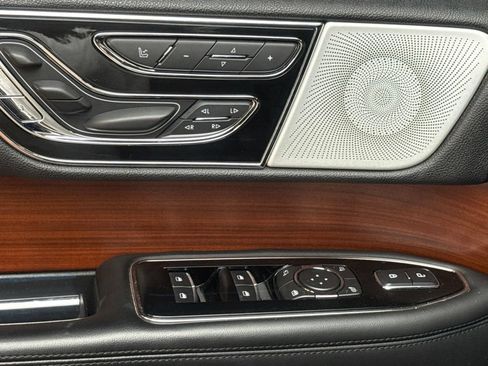 Used 2020 Lincoln Navigator Reserve w/ Luxury Package AWD/4WD image 25