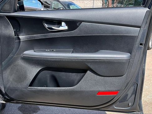 Used 2024 Kia Forte GT-Line image 22