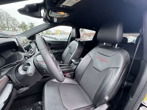 Used 2024 Jeep Compass Trailhawk image 20