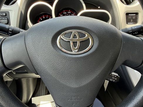 Used 2009 Toyota Matrix S FWD image 20