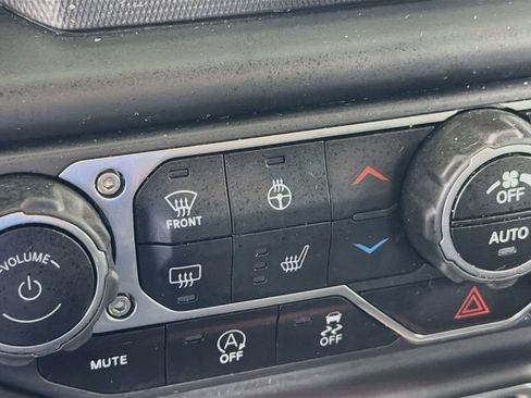Used 2021 Jeep Wrangler Unlimited Sport AWD/4WD image 20