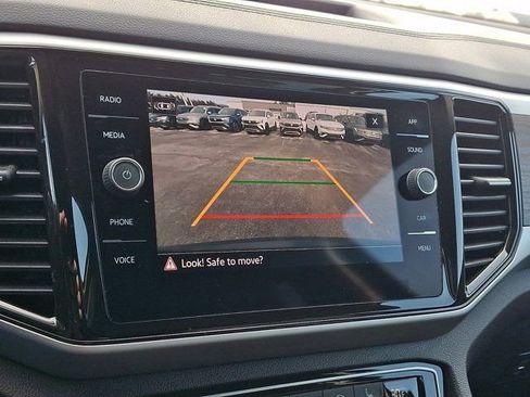 Certified 2022 Volkswagen Atlas SE image 22