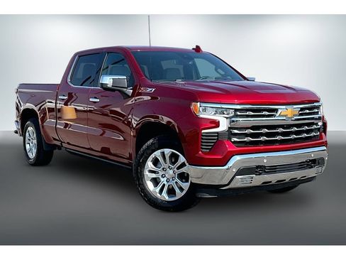 Used 2024 Chevrolet Silverado 1500 LTZ w/ LTZ Convenience Package II AWD/4WD image 3