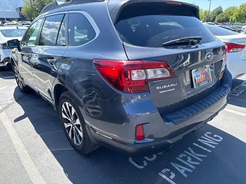 Used 2017 Subaru Outback 2.5i Limited AWD/4WD image 5
