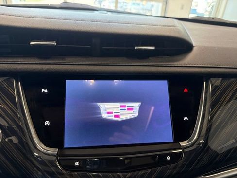 Used 2024 Cadillac XT6 Premium Luxury w/ LPO, Floor Liner Package AWD/4WD image 27