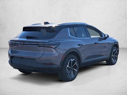 New 2026 Chevrolet Equinox EV LT image 2