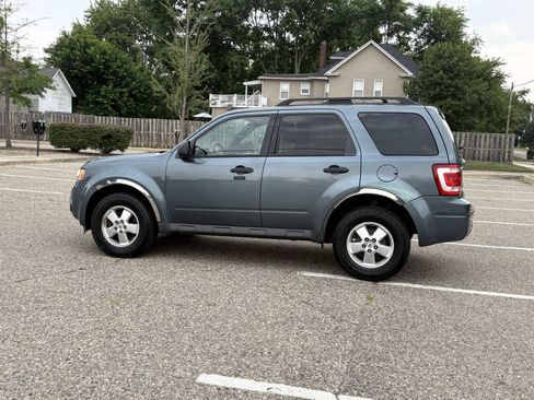 Used 2012 Ford Escape XLT w/ Cargo Pkg FWD image 24