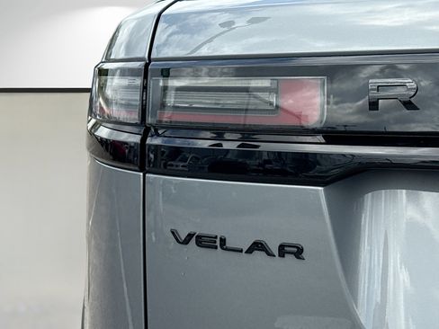 New 2026 Land Rover Range Rover Velar Dynamic SE image 11