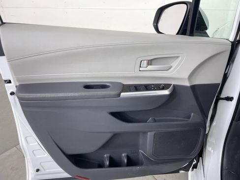 Used 2021 Toyota Sienna LE w/ LE Plus Package image 10
