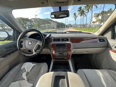 Used 2013 Chevrolet Silverado 2500 LTZ w/ LTZ Plus Package image 10