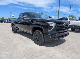 Used 2024 Chevrolet Silverado 2500 LTZ w/ LTZ Plus Package AWD/4WD video 2