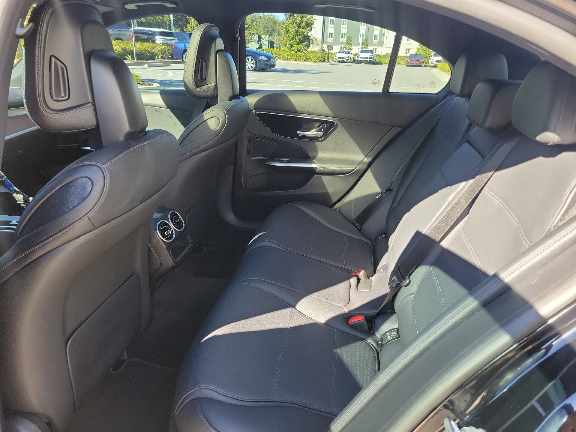 Used 2023 Mercedes-Benz C 300 Sedan image 15