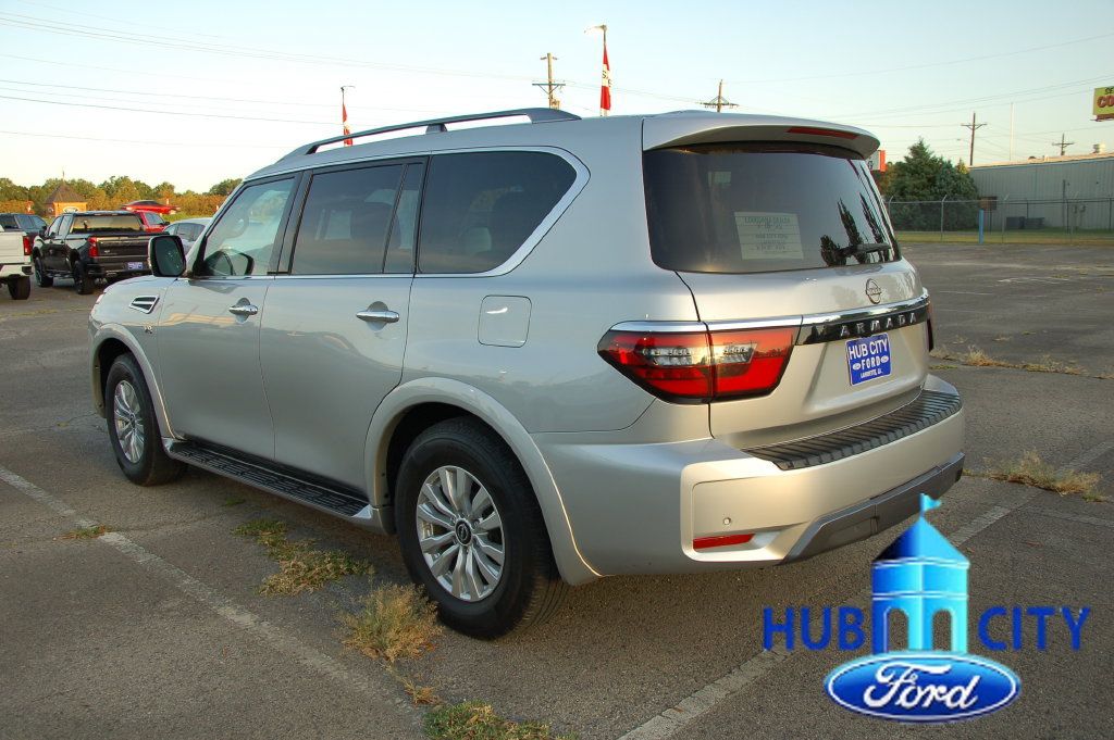 Used 2021 Nissan Armada SV AWD/4WD image 3