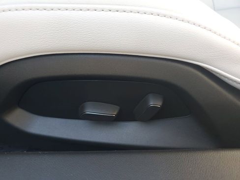 New 2026 Chevrolet Corvette E-Ray image 21