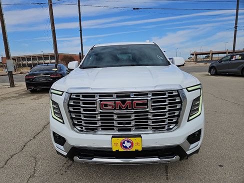 Used 2025 GMC Yukon Denali image 8