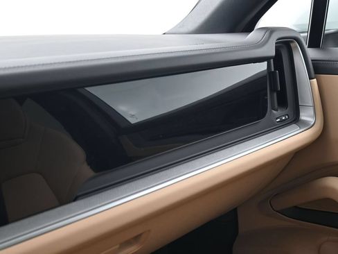 Certified 2026 Porsche Cayenne E-Hybrid Coupe AWD/4WD image 23