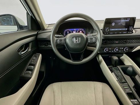 Certified 2025 Honda Accord LX image 21