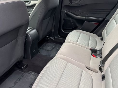 Used 2021 Ford Escape S image 4