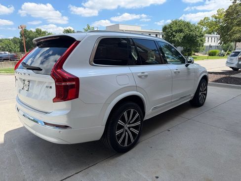 Used 2024 Volvo XC90 B5 Core AWD/4WD image 7