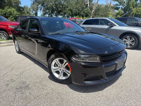 Used 2023 Dodge Charger SXT RWD image 6