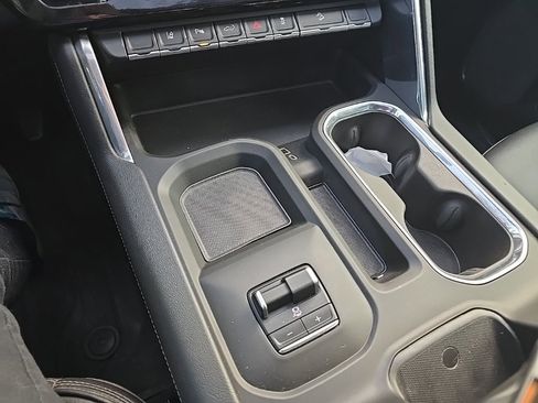 Used 2024 GMC Sierra 2500 Denali w/ Denali Reserve Package image 24