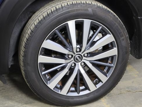 Used 2022 Nissan Pathfinder Platinum w/ Cargo Package image 44