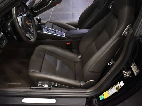Used 2018 Porsche 911 Carrera S RWD image 19
