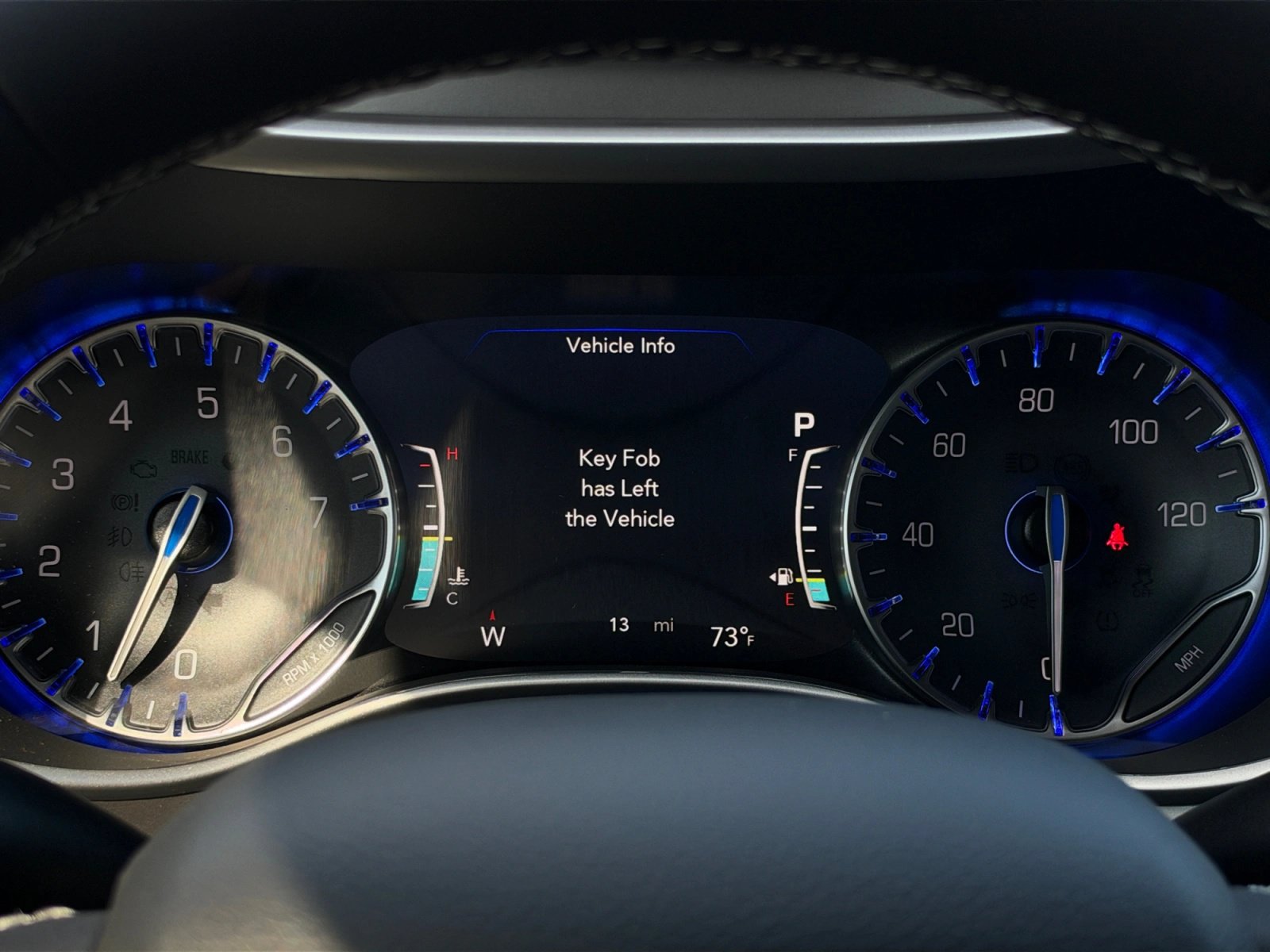 New 2027 Chrysler Pacifica Select FWD image 12