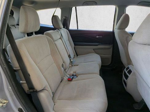 Used 2016 Honda Pilot LX image 17