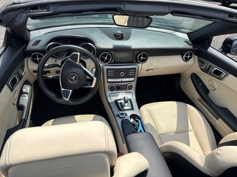 Used 2017 Mercedes-Benz SLC 300 image 8