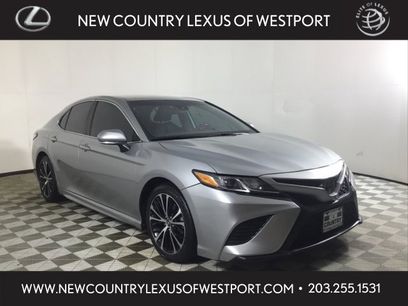 Used 2019 Toyota Camry SE w/ Convenience Package