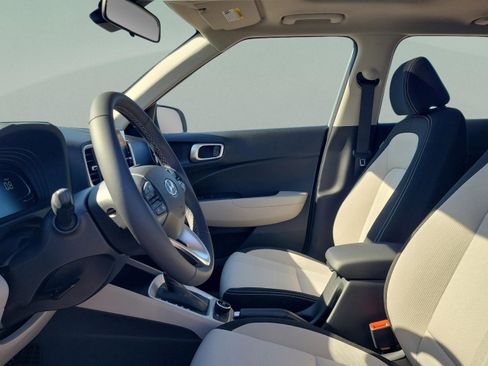 New 2026 Hyundai Venue SEL image 18